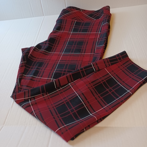 Torrid Pixie Ladies Pants - Picture 6 of 8